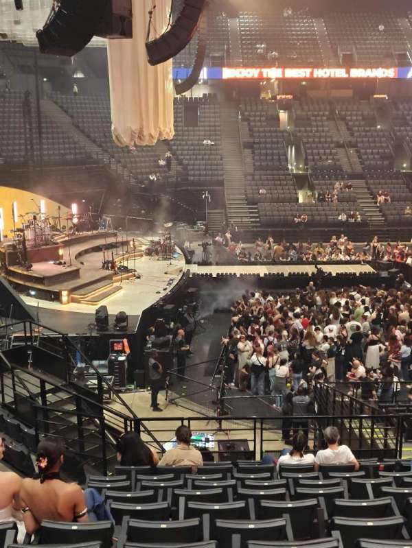 Accor Arena, section: Gradin N, row: 8, seat: 18