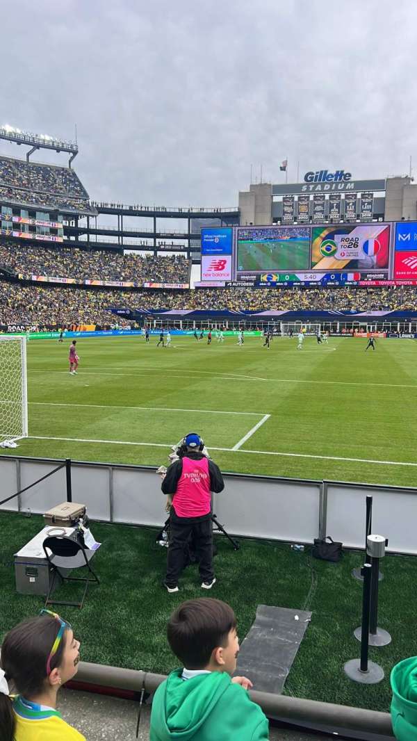 Gillette Stadium, section: 142, row: 3, seat: 9