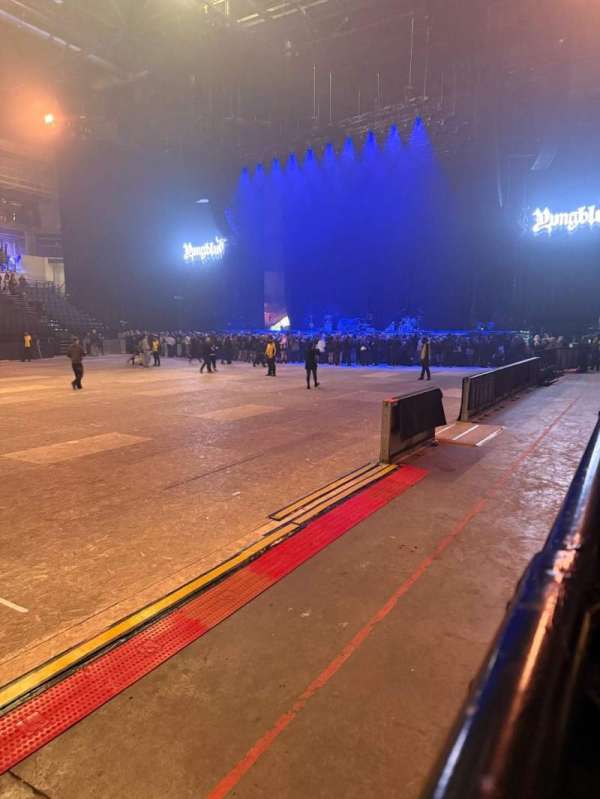 Utilita Arena Sheffield, section: 117, row: E, seat: 8