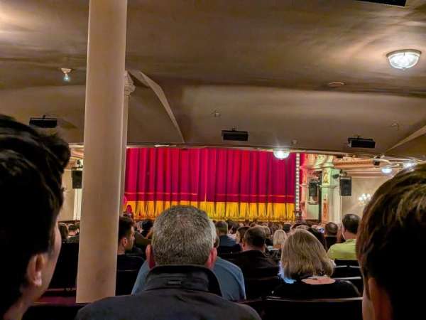 Garrick Theatre, section: Stalls, row: V, seat: 17