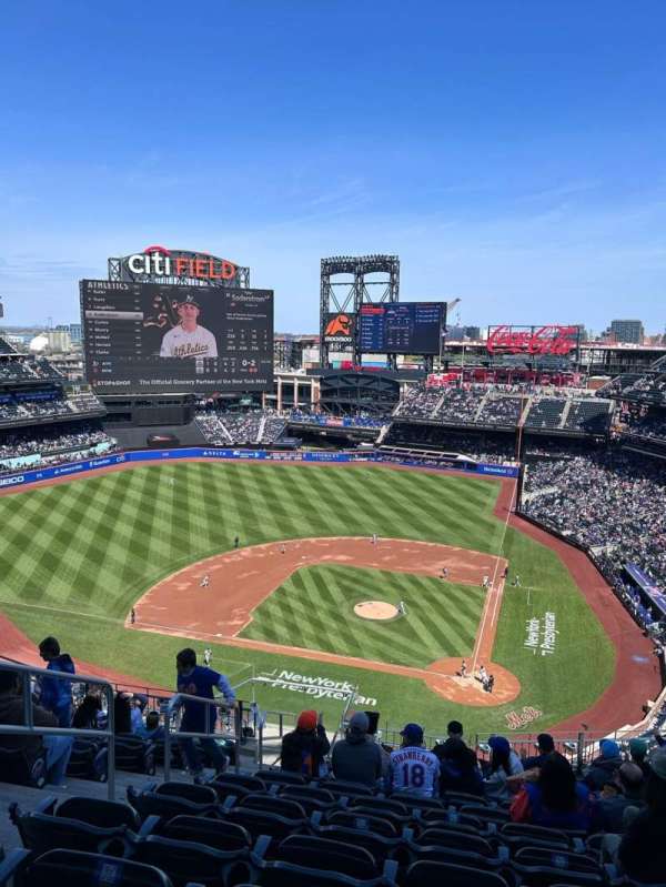 Citi Field, section: 518, row: 11, seat: 8