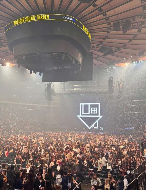 Madison Square Garden, section: 104, row: 5, seat: 6