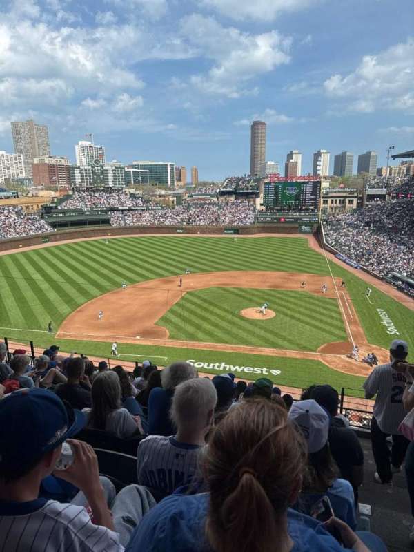 Wrigley Field, section: 312, row: 10, seat: 16