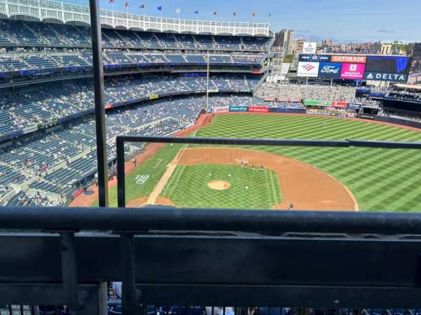 Yankee Stadium, section: 416, row: 1, seat: 24