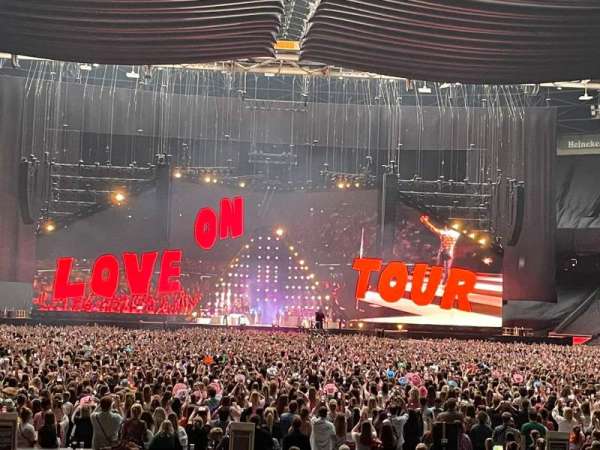 Johan Cruijff ArenA, section: 127, row: 5, seat: 125