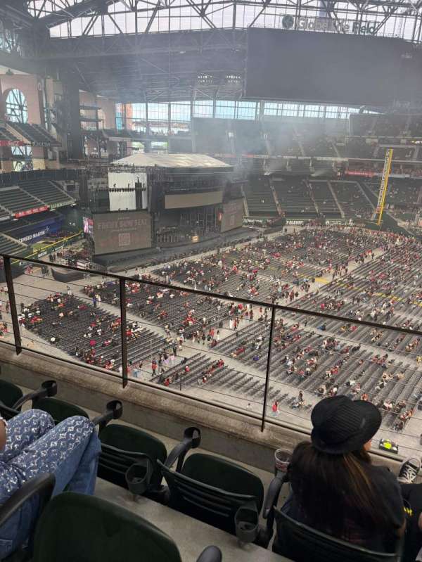 Globe Life Field, section: 207, row: 3, seat: 10