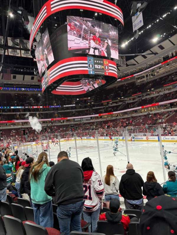 United Center, section: 119, row: 8, seat: 7