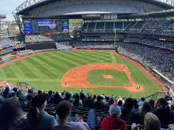 T-Mobile Park, section: 337, row: 19, seat: 8