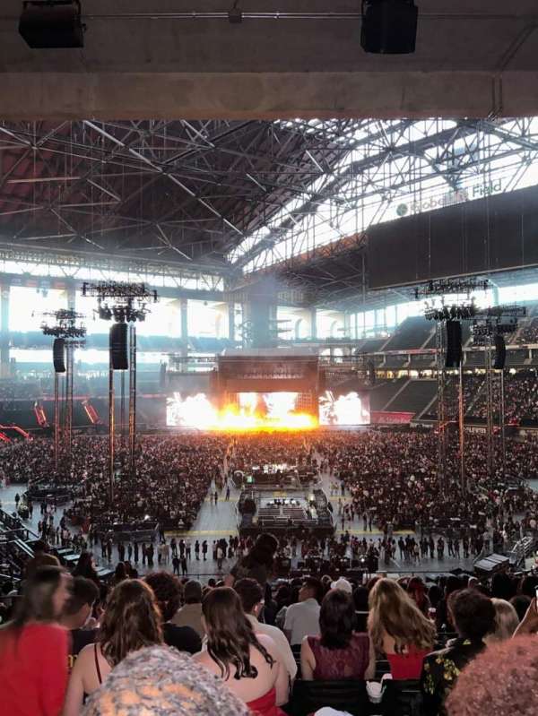 Globe Life Field, section: 114, row: 16, seat: 4