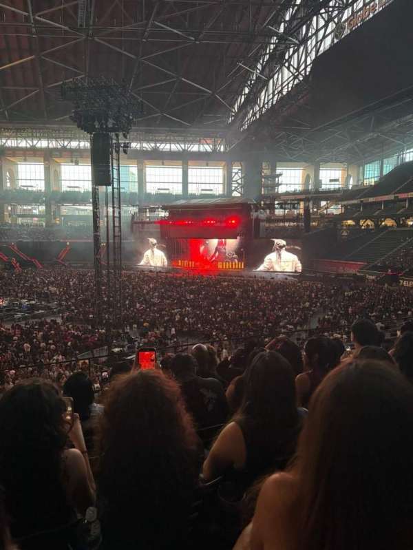 Globe Life Field, row: 120