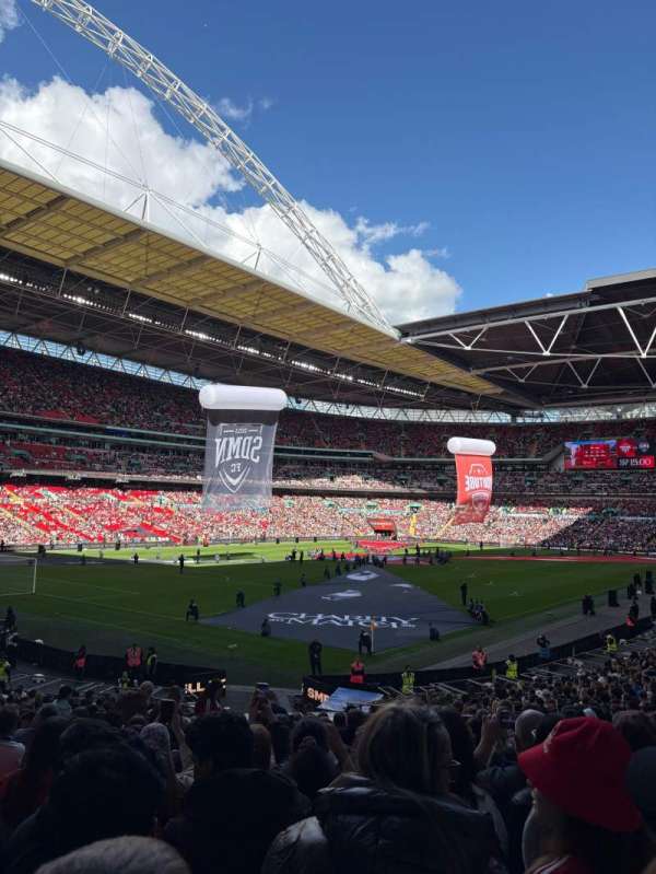 Wembley Stadium, section: 130, row: 27, seat: 190