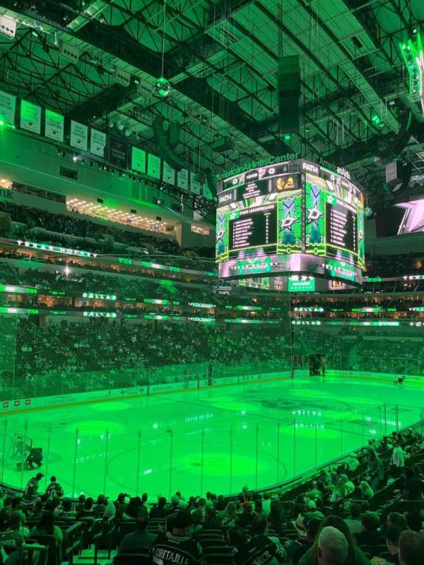American Airlines Center, section: 122, row: u, seat: 17