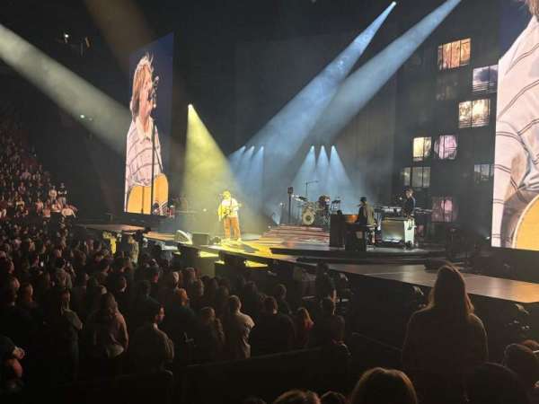 Centre Bell, section: 112, row: FF, seat: 9