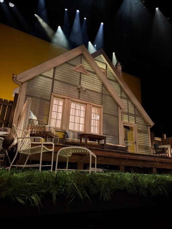 Booth Theatre, section: Orchestra L, row: BB, seat: 3