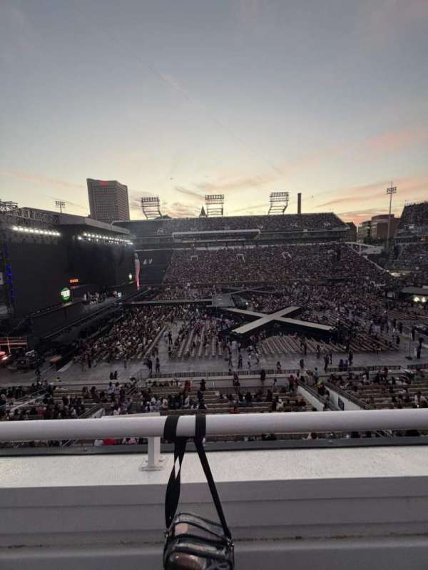 Bobby Dodd Stadium, section: 226, row: 1, seat: 41