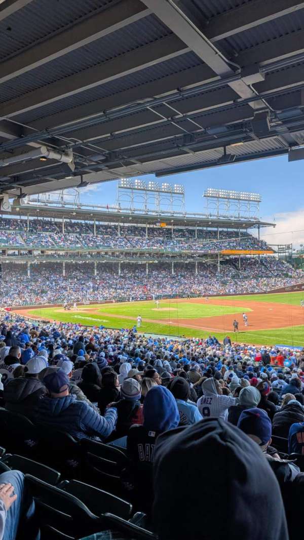 Wrigley Field, section: 228, row: 11, seat: 19