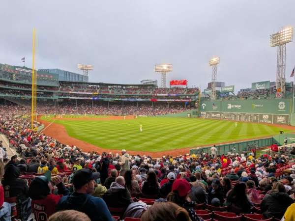 Fenway Park, section: 89, row: UU, seat: 18