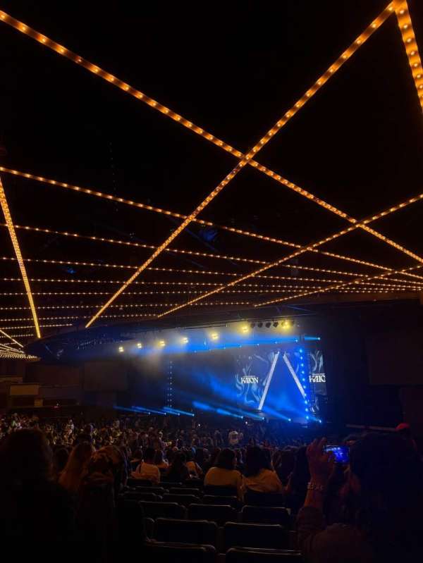 The Theater at Madison Square Garden, section: 204, row: R, seat: 15