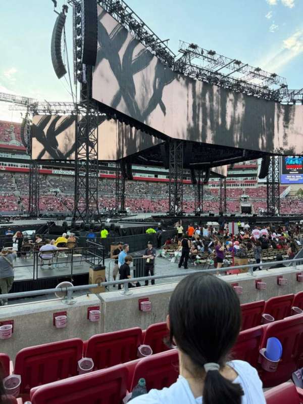 Raymond James Stadium, section: 133, row: D, seat: 10