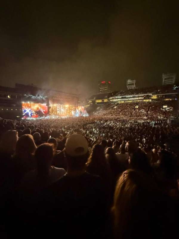 Bobby Dodd Stadium, section: 124, row: 21, seat: 19