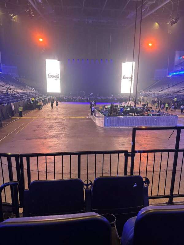 02 London, section: 106, row: H, seat: 180