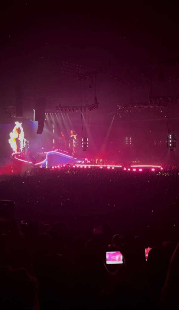 Paris La Défense Arena, section: 104, row: 23, seat: 7