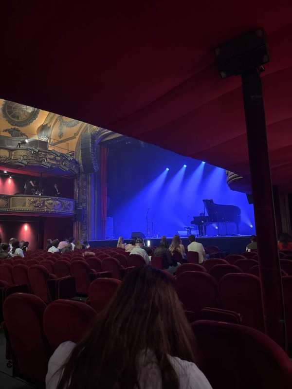 Le Trianon, section: ORCHESTRE, row: M, seat: 30
