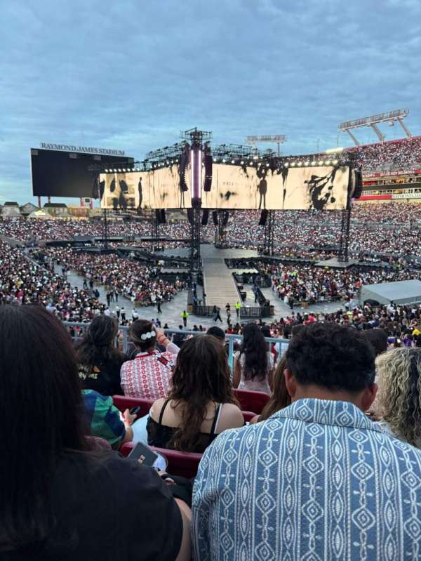 Raymond James Stadium, section: 219, row: E, seat: 20