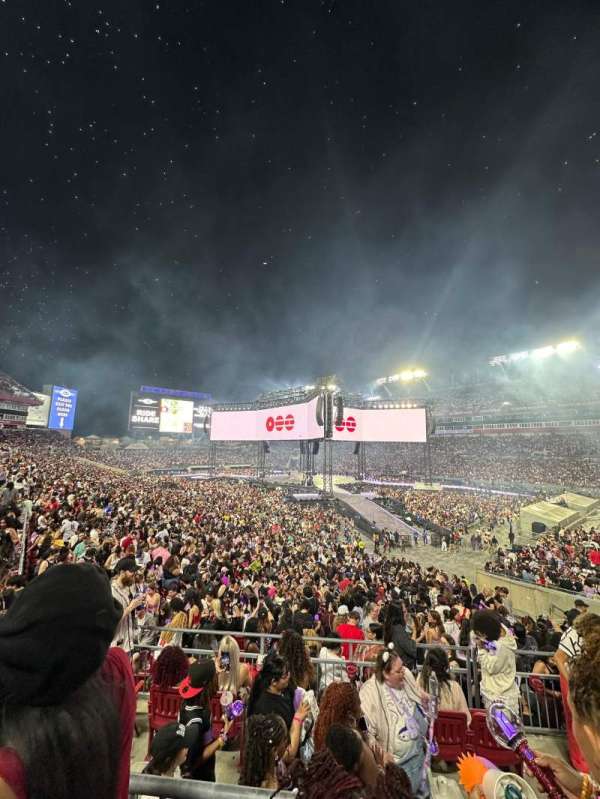 Raymond James Stadium, section: 218, row: B, seat: 12