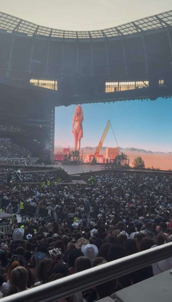 Tottenham Hotspur Stadium, section: Suite 246, row: 1, seat: 697