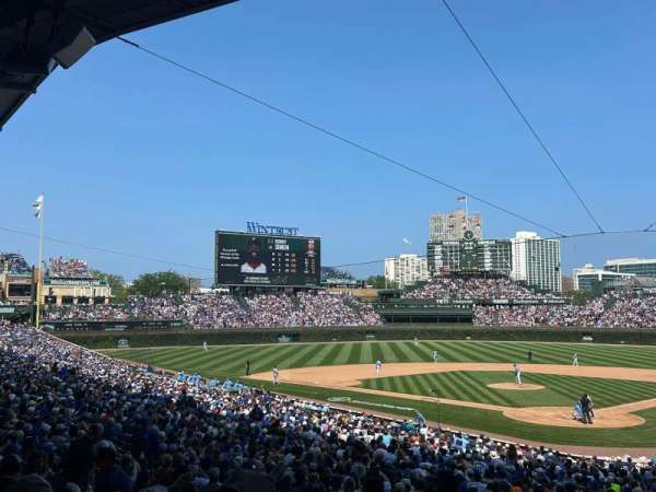 Wrigley Field, section: 216, row: 7, seat: 11