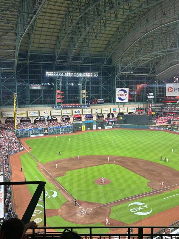 Daikin Park, section: 421, row: 3, seat: 1