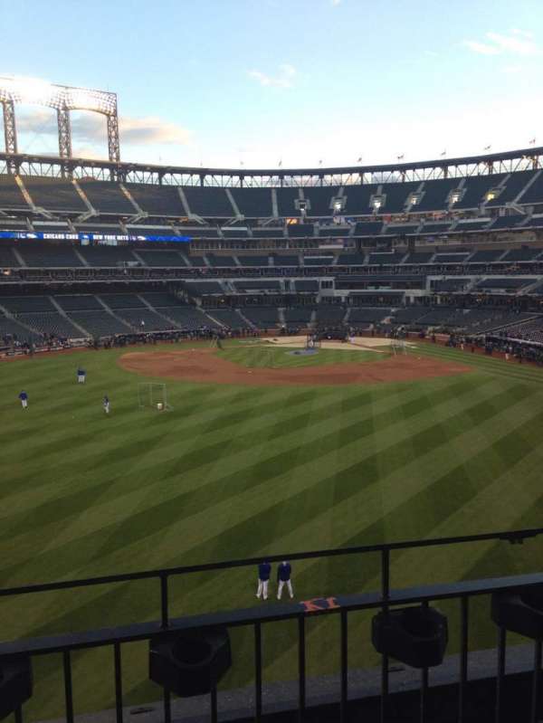 Citi Field, section: 337, row: 2, seat: 16