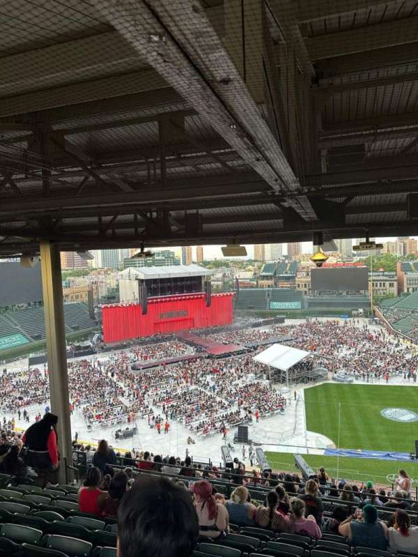 Wrigley Field, section: 411L, row: 9, seat: 12