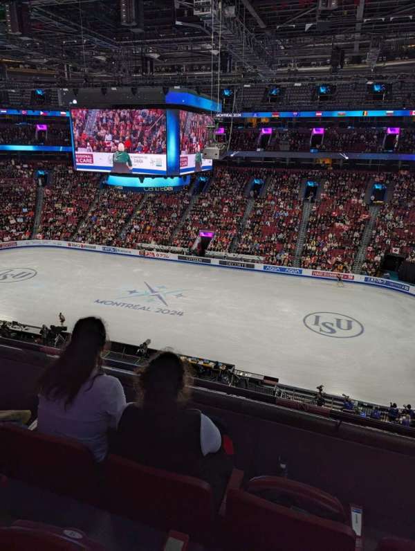 Centre Bell, section: 211, row: C, seat: 9