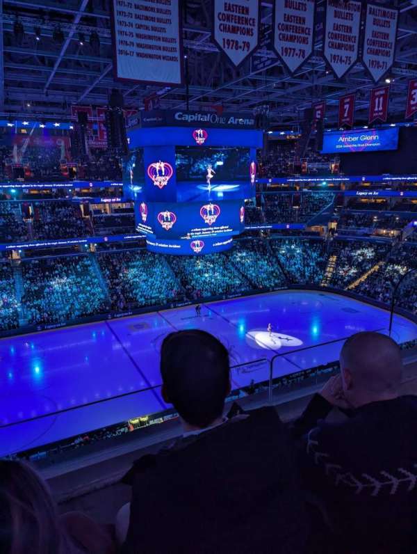 Capital One Arena, section: 432, row: B, seat: 14