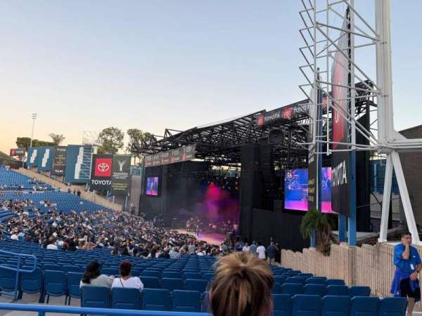 Pacific Amphitheatre, section: 8, row: C, seat: 28
