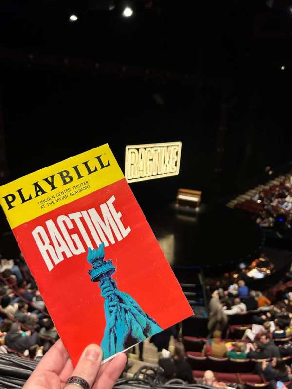 Vivian Beaumont Theater, section: Loge L, row: A, seat: 102