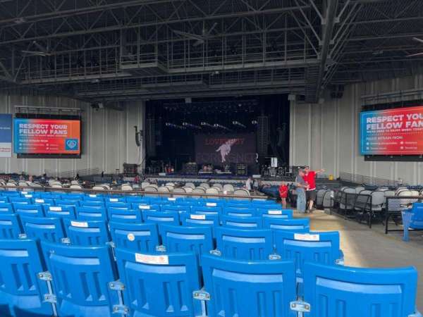 Truliant Amphitheater, section: 6, row: Q, seat: 2