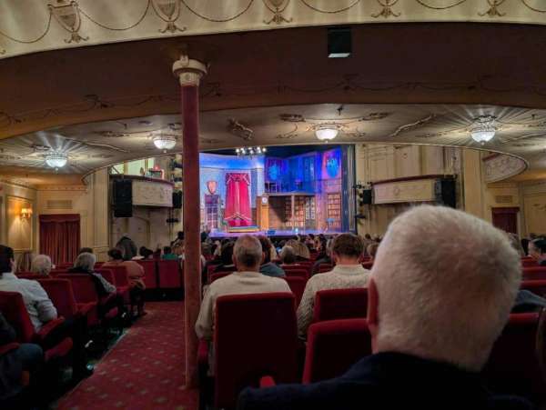 Athenaeum Theatre, Melbourne, section: Stalls, row: Q, seat: 18