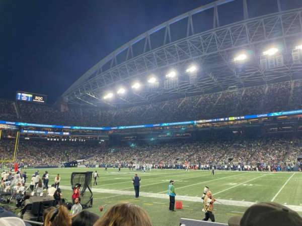 Lumen Field, section: 106, row: D, seat: 9