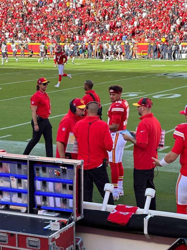 Arrowhead Stadium, section: 118, row: 2, seat: 17