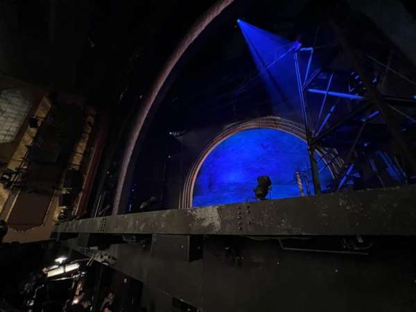 Lunt-Fontanne Theatre, section: Orchestra R, row: A, seat: 4