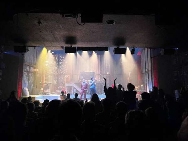 Minetta Lane Theatre, section: Orchestra, row: O, seat: 101