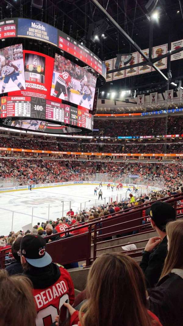 United Center, section: 103, row: 17, seat: 5