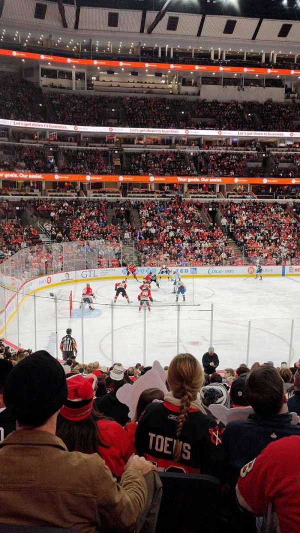 United Center, section: 103, row: 17, seat: 5