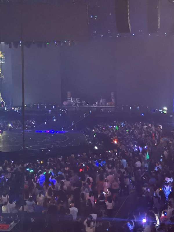 Capital One Arena, section: 107, row: Y