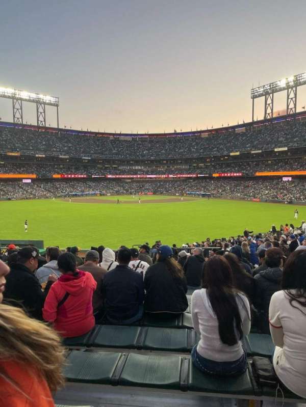 Oracle Park, section: 142, row: 25, seat: 14