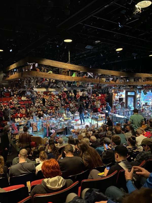 Circle in the Square Theatre, section: Orchestra 200 (Even), row: D, seat: 206