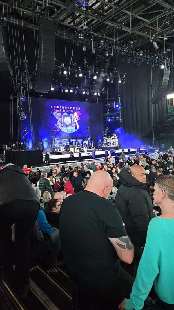 AO Arena, section: 104, row: F, seat: 4